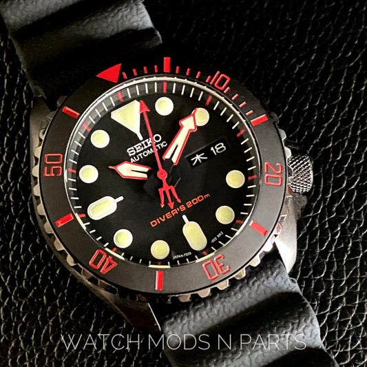 WMNP Exclusive Seiko SKX Mod 41mm Red Poseidon Divers dial Kanji Day with Seiko Movement nh36
