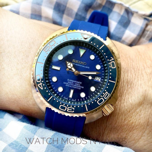 WMNP Seiko Mod Rare Captain Willard on Sub Blue Rose Gold dengan movement Seiko NH35 dan royal blue rubber strap
